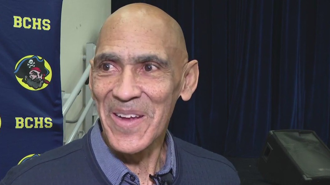 Tony Dungy bridges generation gap